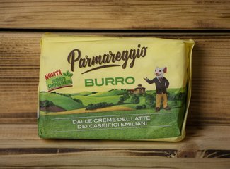Maslo Parmareggio 83%