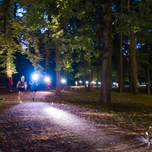 NIGHT RUN Apimed: nočný beh Dolnou Krupou