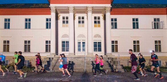 NIGHT RUN Apimed: nočný beh Dolnou Krupou