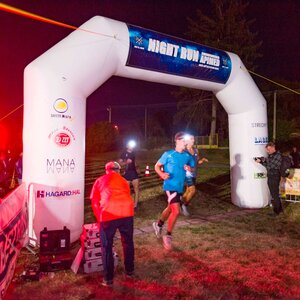 NIGHT RUN Apimed: nočný beh Dolnou Krupou