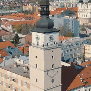 Je mestská veža v Trnave skutočne taká unikátna?