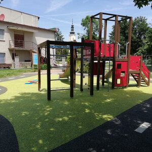 Detské ihrisko za kultúrnym domom