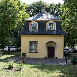 Park pri kaštieli v Dolnej Krupej