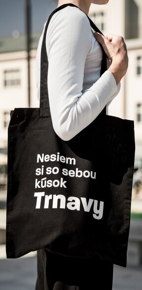 Nesiem si so sebou kúsok Trnavy / taška