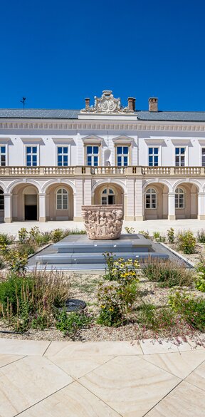 Prehliadka kaštieľa Voderady